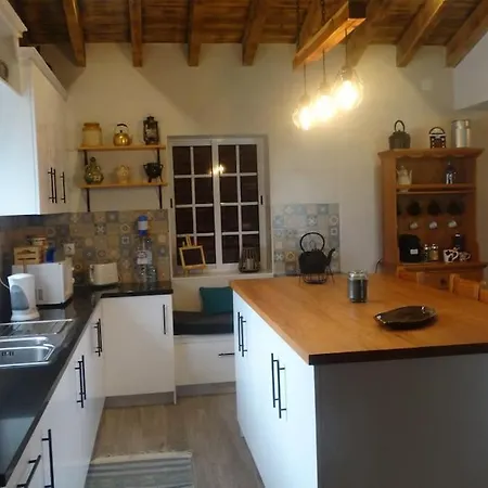 Holiday home Stone & Wood *