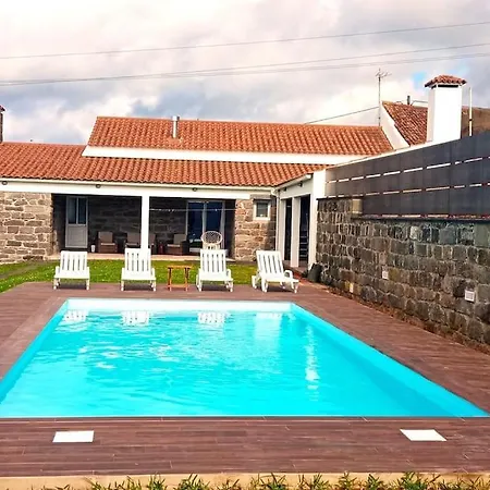 Holiday home Stone & Wood Feteira Grande